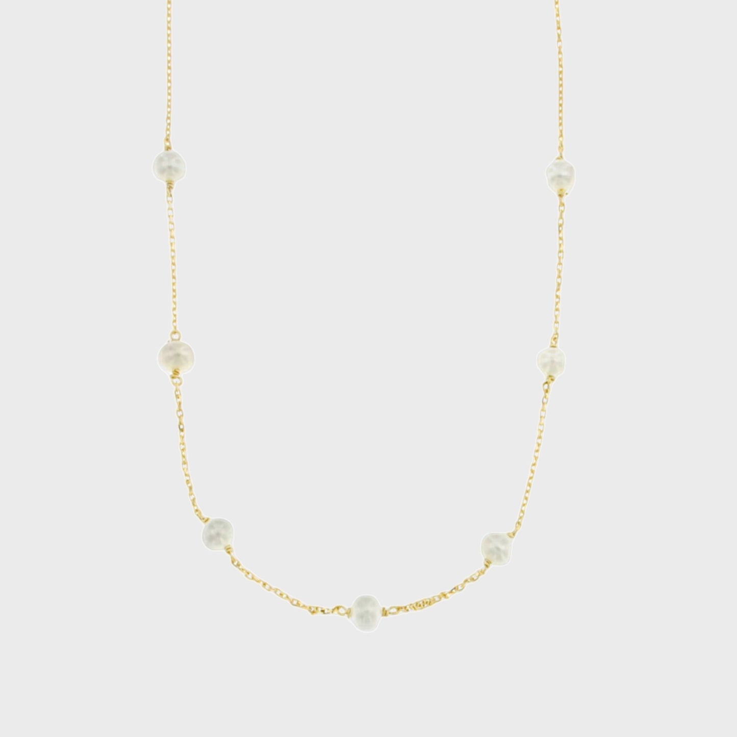 Collana corta catenina rollò in oro 9 kt con 7 perle d’acqua dolce naturali