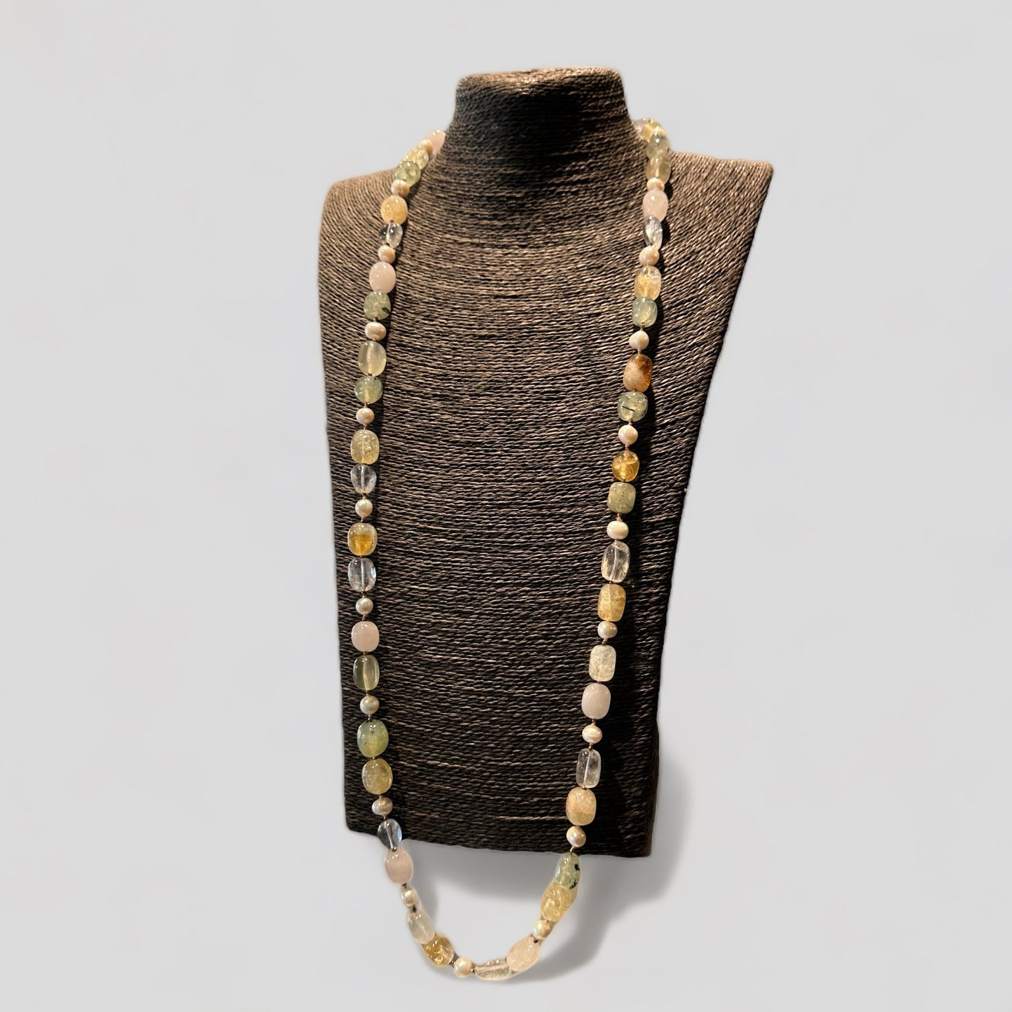 collana lunga in pietre naturali e perle lunga