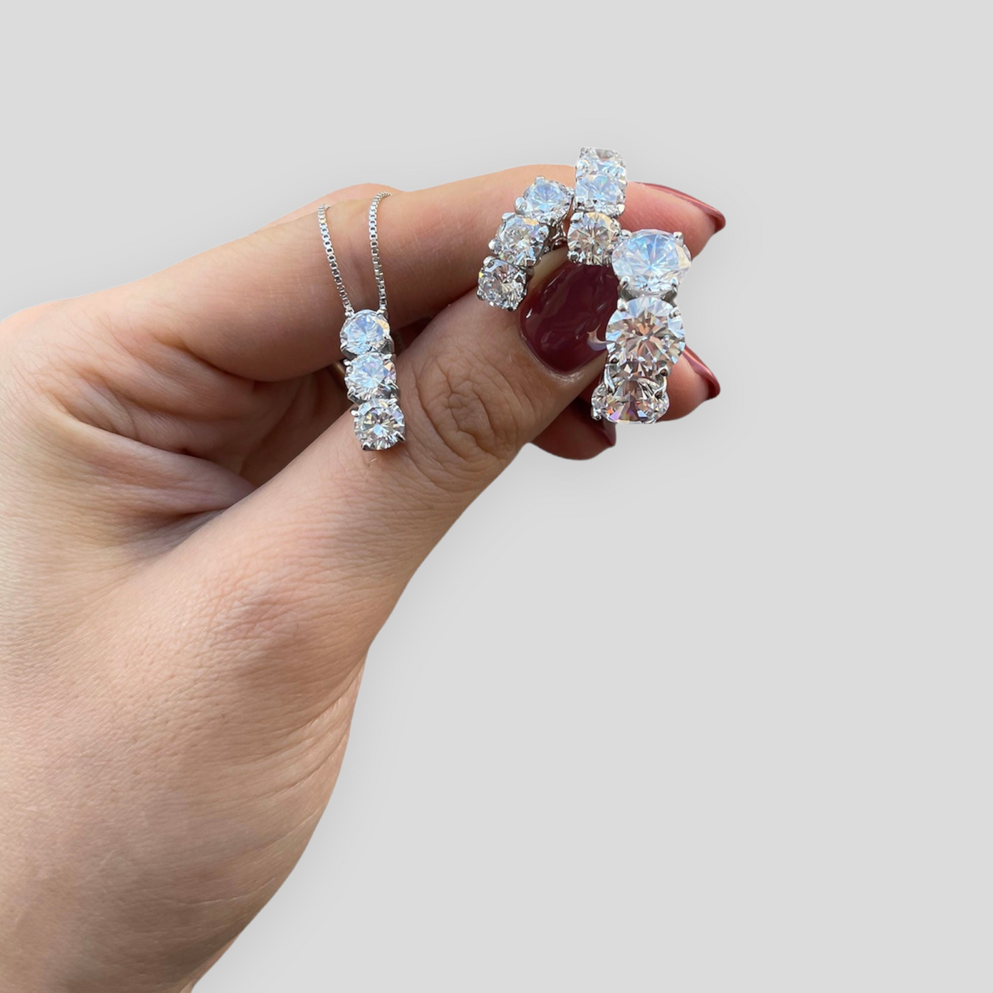 Collana Trilogy con zirconi taglio brillante a punto luce