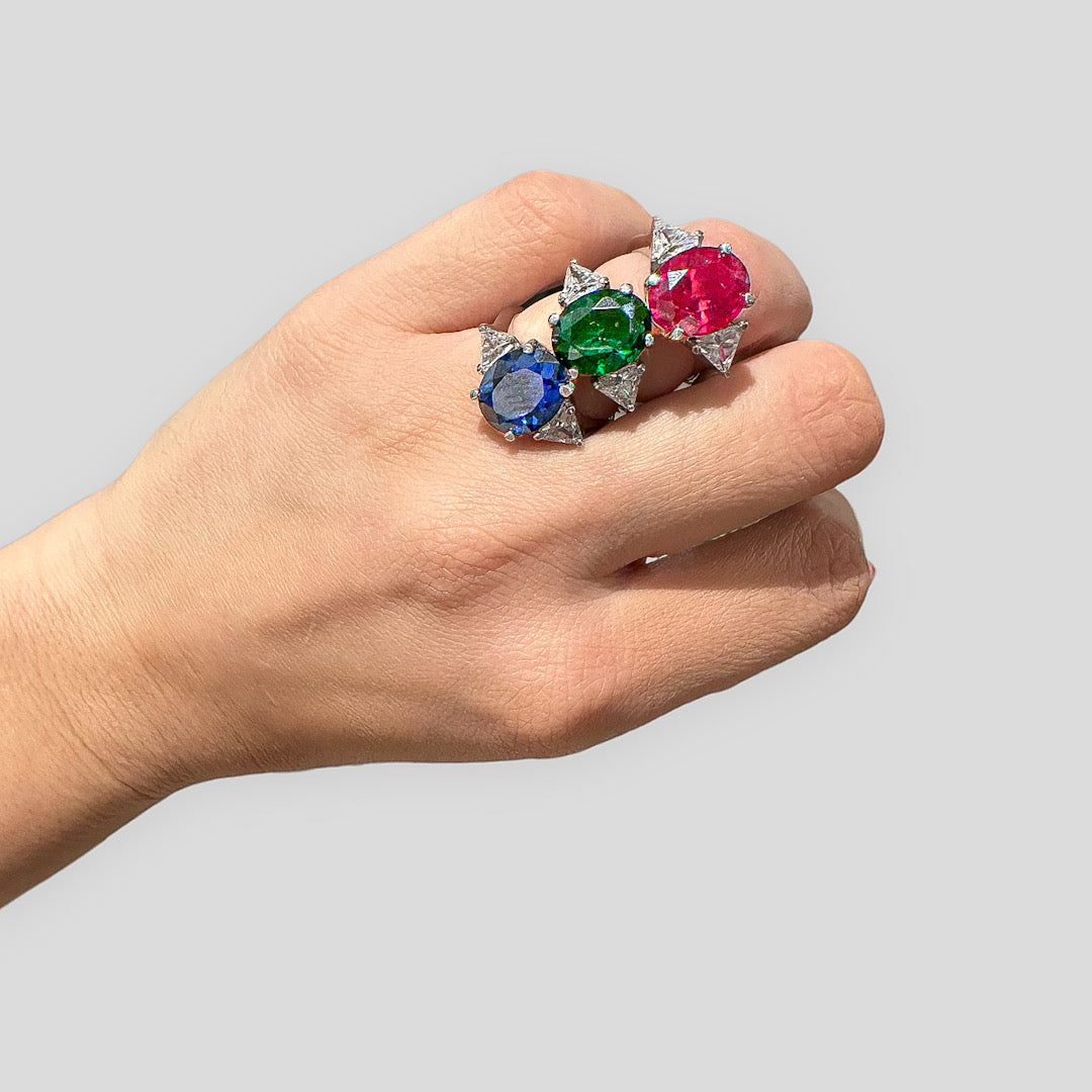 Anello con Pietra Zircone colorata Verde Smeraldo/Rubino/Acquamarina/Zaffiro o Trasparente e Zirconi triangolari punto luce