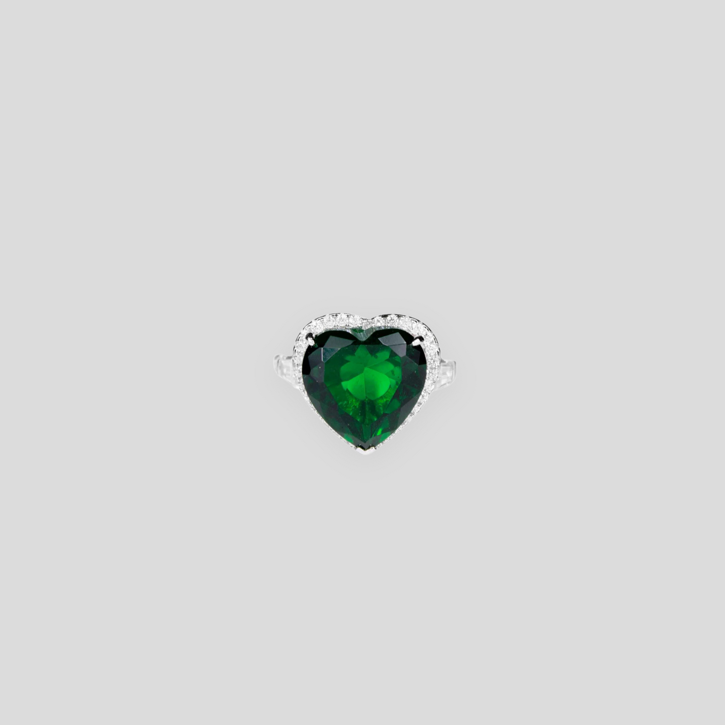 Anello Con Cuore Grande Centrale e Zirconi laterali - Argento 925 e con pietra a forma di cuore Rosso e Verde