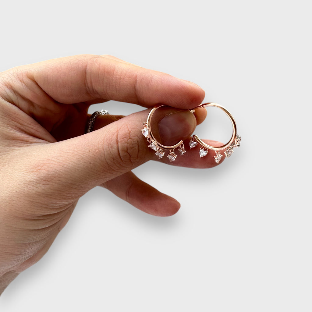 Orecchini cerchio in argento 925 con pendenti in zirconi