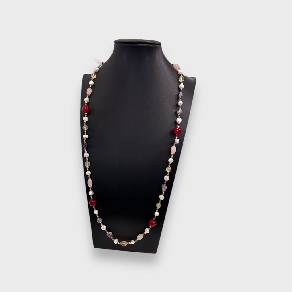 Collane in pietre dure naturali in tre misure di lunghezza