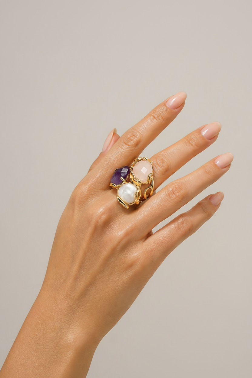 Anello Elegante in Pietre Naturali e Ottone
