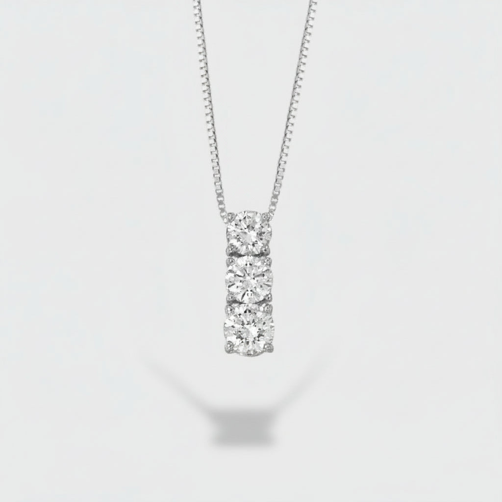 Collana in perle coltivate e pepite in argento rodiato. Realizzabile anche in argento placcato oro rosa - Luisa Della Salda Collana in perle coltivate e pepite in argento rodiato. Realizzabile anche in argento placcato oro rosa - Luisa Della Salda