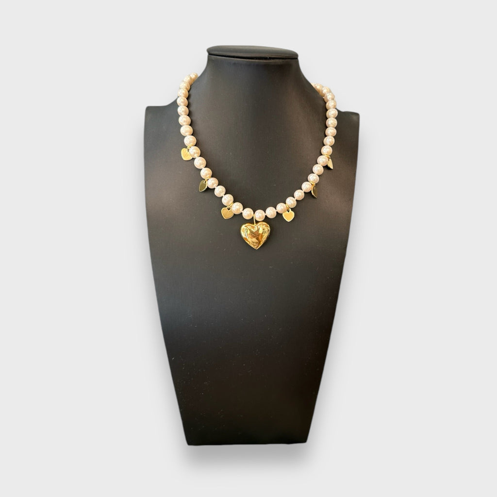 Collana girocollo in perle naturali d’acqua dolce e pendenti in argento 925 placcato oro giallo