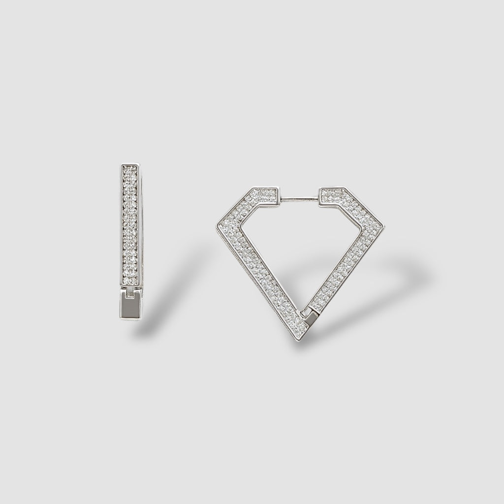 Orecchini Brass a forma di rombo in ottone rodiato e zirconi. Chiusura a scatto