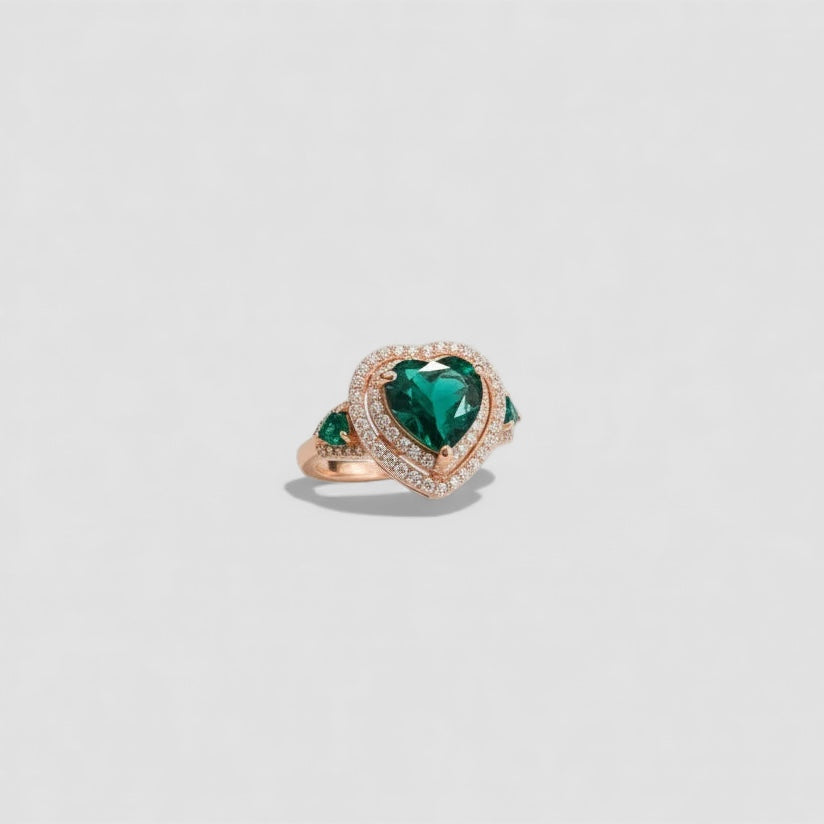Anello Solitario con Pietra zircone naturale colore verde smeraldo, punti luce attorno in Argento placcato oro rosa 18kt