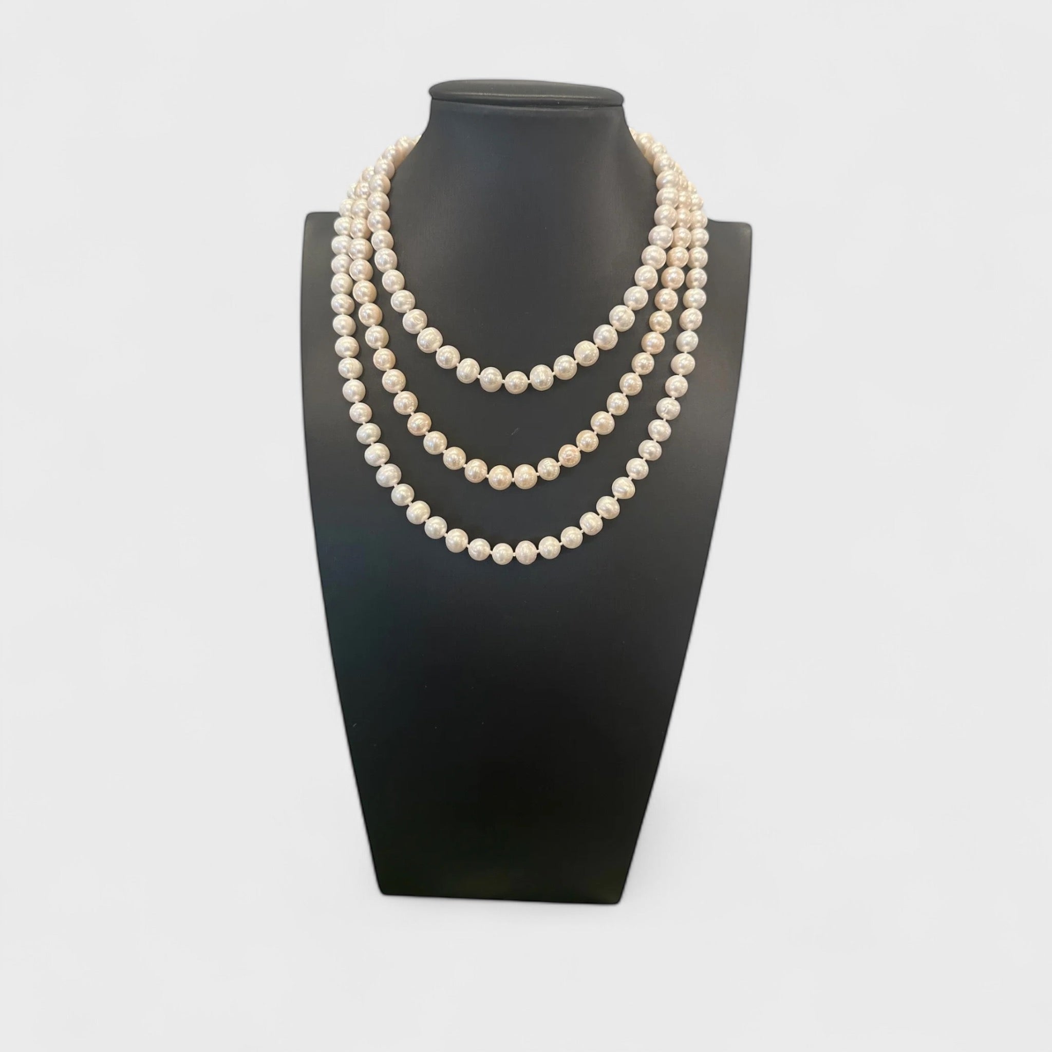 Collana in perle naturali d’ acqua dolce con fermaglio in argento 925 placcato oro giallo