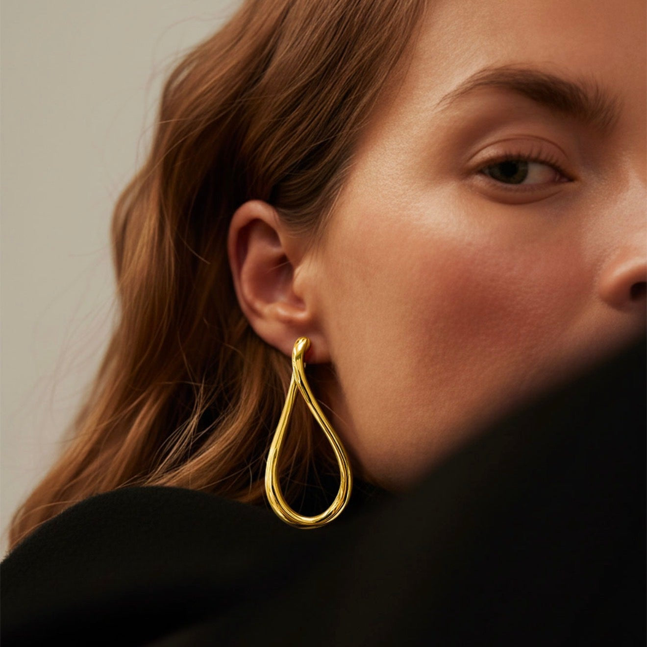 Orecchini a Goccia in Argento 925 Placcati Oro 18K – Eleganza Fluida