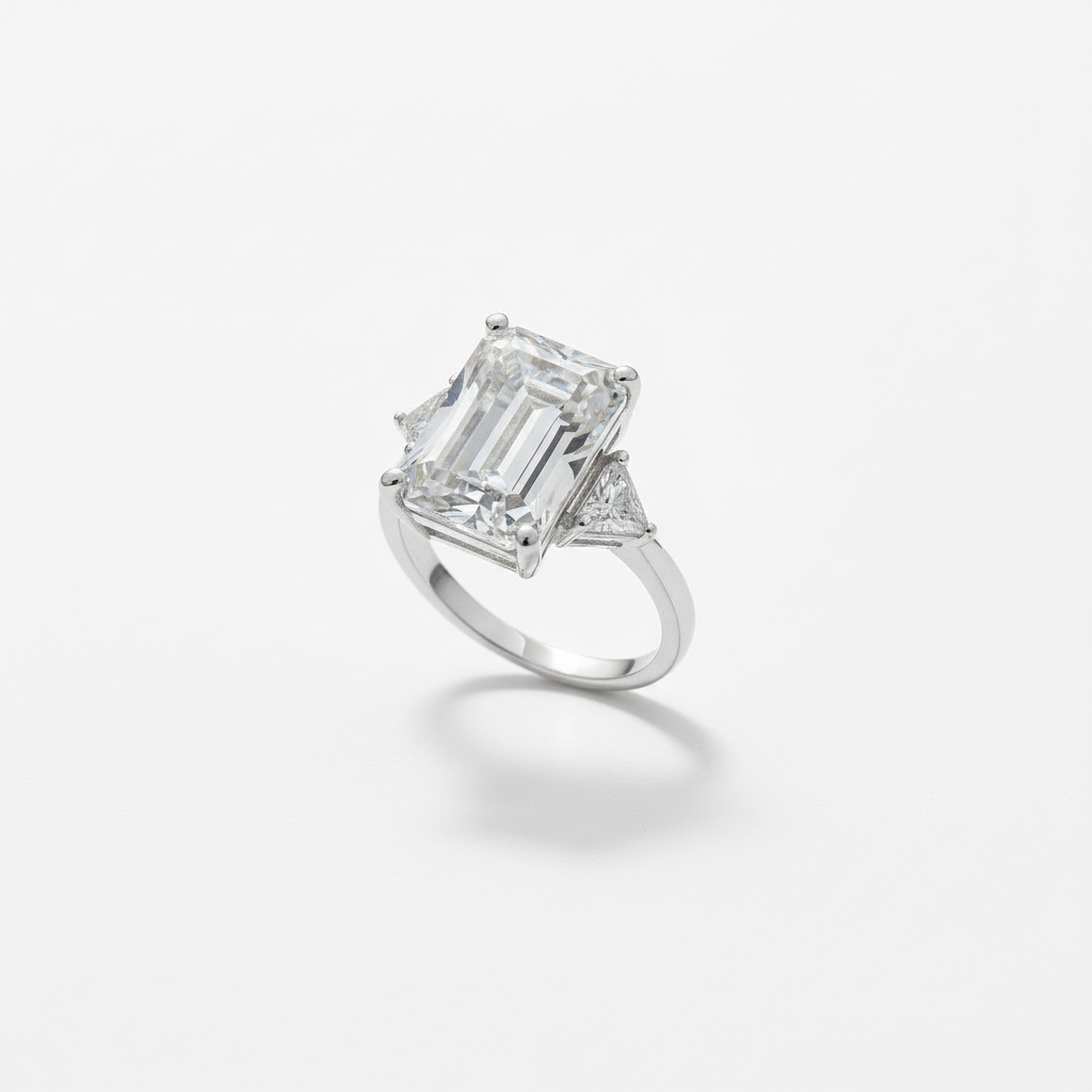 Anello Solitario con Pietra Zircone Trasparente Taglio Smeraldo in Argento 925 peso 6,8 gr