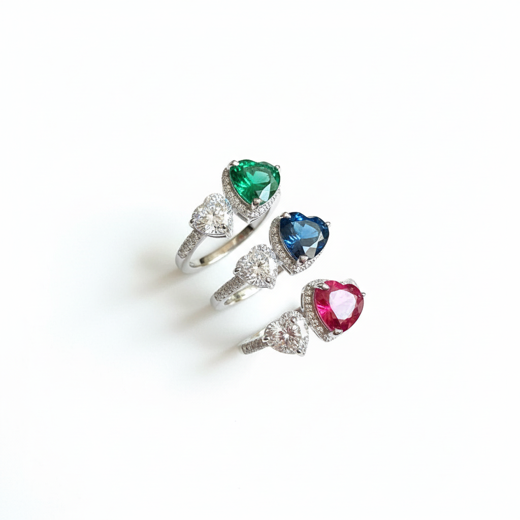 Anello in Argento 925 con Doppi Cuori di Zirconi, Smeraldo, Rubino, Zaffiro e Punto Luce forma cuore 4,5gr.