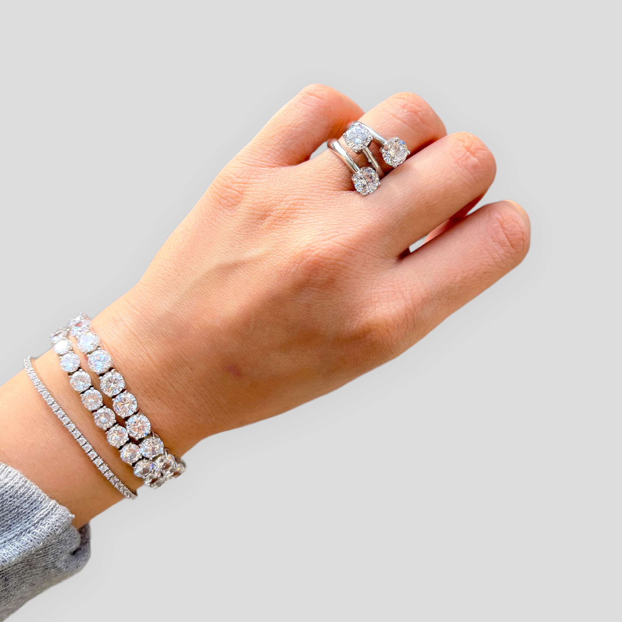 Anello Trilogy Contrariè con Zirconi Taglio Brillante in Argento 925% peso 5,4 gr