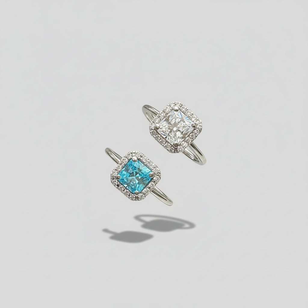 Anello Zircone Princess Quadrato in Argento 925 Trasparente o Azzurro Acquamarina Contornato da Zirconi Punto Luce