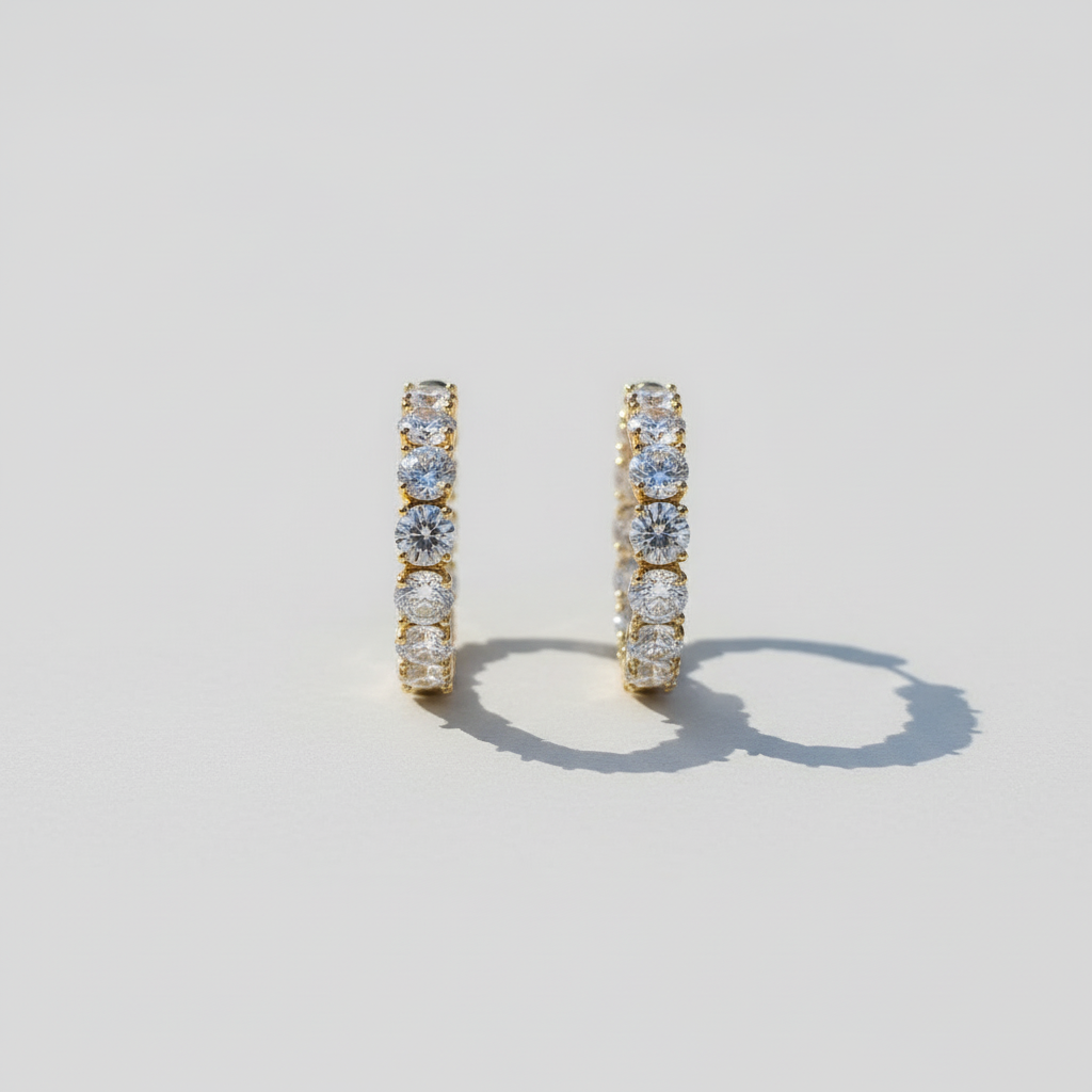 Orecchini a cerchio con zirconi in argento 925 - Rossella Gioielli