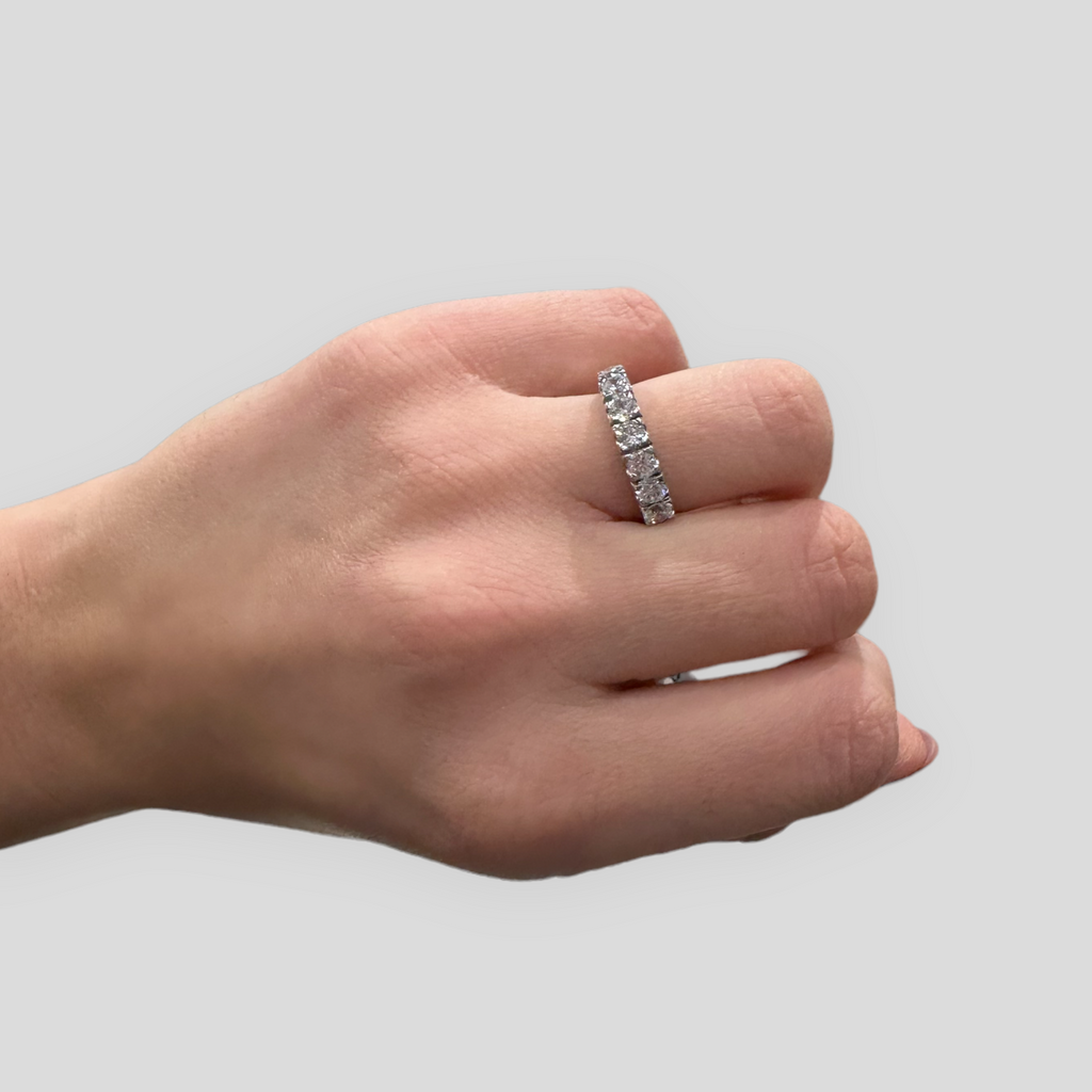 Anello Riviera in Argento 925 con 7 Zirconi Taglio Brillante